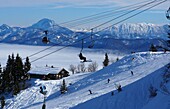 Im Skigebiet Brauneck bei Lenggries, Winter in Bayern, Deutschland