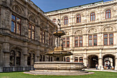 Opernbrunnen vor der Wiener Staatsoper, Wien, Österreich, Europa 