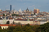 Blick von der Gloriette über die Dächer von Wien, Österreich, Europa 