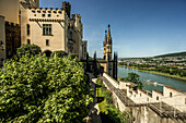Stolzenfels Castle, view of the Zwinger Garden, Palas, Castle Chapel and an excursion boat on the Rhine, Koblenz, Upper Middle Rhine Valley, Rhineland-Palatinate, Germany