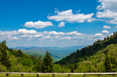 Blick auf die Great Smoky Mountains von der neuen Found Gap Road, Great Smoky Mountains National Park, Appalachen, Tennessee, USA