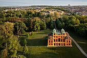 Luftbildaufnahme vom Schloss Favorite und dem Residenzschloss Ludwigsburg, Ludwigsburg, Baden-Württemberg, Deutschland, Europa