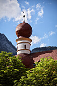 Zwiebelturm der Wallfahrtskirche St. Bartholomä am Königssee, Schönau am Königssee, Nationalpark Berchtesgaden, Bayern, Deutschland, Europa