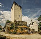 Burg Sterrenberg, Bergfried und Frauenhaus, Kamp-Bornhofen, Oberes Mittelrheintal, Rheinland-Pfalz, Deutschland