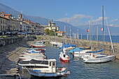Hafen in Cannobio, Lago Maggiore, Piemont, Italien