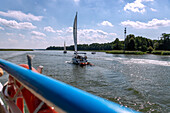 Excursion boat on the Jezioro Mikołajskie (Lake Nicholas) in Masuria (Mazury) in the Warmińsko-Mazurskie Voivodeship in Poland