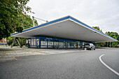 Spannbeton Wartehalle am Omnibusbahnhof Chemnitz, Sachsen, Deutschland, Europa