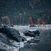 Atmospheric pictures from Eibsee in autumn