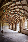 UNESCO Welterbe Kloster Maulbronn, Kreuzgang, Zisterzienserabtei, Enzkreis, Baden-Württemberg, Deutschland, Europa