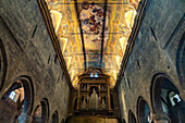 Deckenmalerei der Kathedrale San Michele in Albenga, Riviera di Ponente, Ligurien, Italien, Europa