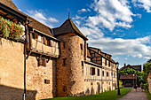 Turm der Stadtmauer von Riquewihr, Elsass, Frankreich 