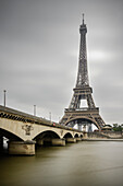 Eiffelturm (Tour Eiffel), Seine Ufer, Paris, Île-de-France, Frankreich, Europa, UNESCO Welterbe