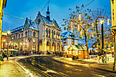 Weihnachtsmarkt vor dem Rathaus in Erfurt, Thüringen, Deutschland