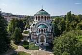 Luftaufnahme von St. Georg der Eroberer-Kapelle-Mausoleum, Pleven, Pleven, Bulgarien, Europa