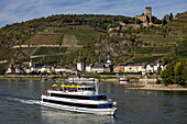 Tourist excursion boat Ehrenfels on the Rhine with Kaub and Gutenfels Castle, Kaub, Rhineland-Palatinate, Germany, Europe