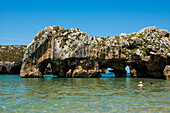 Strand Playa de Cuevas del Mar, Ribadesella, Asturien, Costa Verde, Nordspanien, Spanien