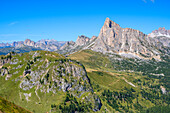 Blick zur Geislergruppe, auf den Kleinen Lagazuoi und die Gusela, Cortina d'Ampezzo, Cadore, Provinz Belluno, Dolomiten, Venetien, Italien