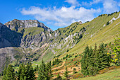 Alp Ahornen mit dem Schiberg in der Oberseegruppe, Glarner Alpen, Glarner Alpen, Kanton Glarus, Schweiz