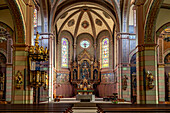 Altar der Stadtkirche Unsere Liebe Frau vom Berge Karmel in Bräunlingen, Schwarzwald, Baden-Württemberg, Deutschland  