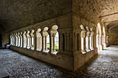 Cloister, Romanesque church, Cathedral of Notre-Dame de Nazareth, Vaison-la-Romaine, Vaucluse department, Provence, Provence-Alpes-Côte dAzur, France