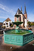 Der Andreasbrunnen in Deidesheim an der Weinstaße, Rheinland-Pfalz, Deutschland