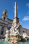 Fontana di Fiumi (Vierströmebrunnen) auf der Piazza Navona, Rom, Italien