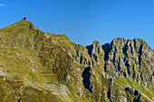 Kapelle am Gipfel des Kellerjochs, vom Kuhmesser, Tuxer Alpen, Tirol, Österreich