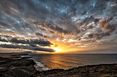 Sonnenuntergang an der Küste von Fuerteventura, Spanien