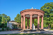 Elisabethenbrunnen im Kurpark, Bad Homburg vor der Höhe, Taunus, Hessen, Deutschland