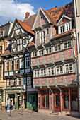 Beautiful houses on the market square of the UNESCO World Heritage city of Quedlinburg, Quedlinburg, Saxony-Anhalt, Central Germany, Germany 