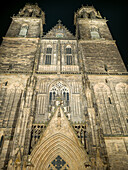  West facade of Magdeburg Cathedral at night, Magdeburg Cathedral, Magdeburg, Saxony-Anhalt, Central Germany, Germany 