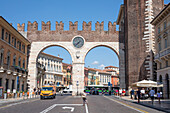 Portoni della Bra, Stadtmauer, Verona, Venetien, Italien