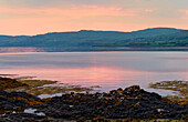 Großbritannien, Schottland, Hebriden Insel Isle of Mull,  Sonnenuntergang mit Blick auf die Bucht Ballygown Bay