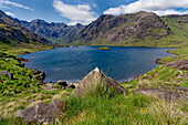  Great Britain, Scotland, Isle of Skye, Elgol, freshwater lake Loch Coruisk 
