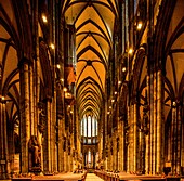  Interior of Cologne Cathedral with view to the choir, Cologne, NRW, Germany 
