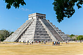 Tempel der Pyramide des Kukulkan El Castillo, Maya-Ruinen von Chichen Itzá, Yucatan, Mexiko