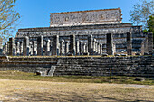Tempel der Krieger, Templo de los Guerreros, Chichen Itzá, Maya-Ruinen, Yucatan, Mexiko