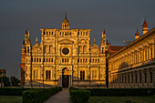 Kloster Certosa di Pavia bei Sonnenuntergang, Pavia, Provinz Pavia, Lombardei, Italien, Europa