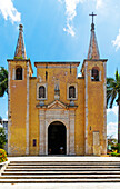 Parish church, Iglesia de Santa Ana, Merida, Yucatan State, Mexico
