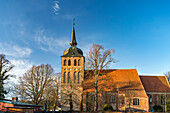 Die St.-Katharinen-Kirche in Trent, Insel Rügen, Mecklenburg-Vorpommern, Deutschland