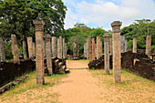 Atadage-Gebäude im Quadrangle, UNESCO-Weltkulturerbe, die antike Stadt Polonnaruwa, Sri Lanka, Asien