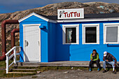 Cafe Tuttu, Kneipe, Ilulissat, Jakobshavn, Disko-Bucht, West-Groenland, Grönland