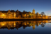 Burgtor bei Nacht, Hansestadt Lübeck, Schleswig-Holstein, Deutschland