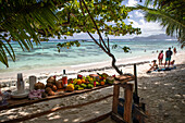  Open air bar on the dream beach Anse Source d&#39;Argent, La Digue, Seychelles, Indian Ocean, Africa 