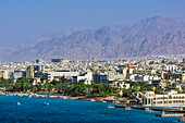  View of the city of Akaba (aqaba) in Jordan, a seaport on the Gulf of Aqaba, a branch of the Red Sea. 