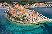 Die Altstadt von Korcula Stadt aus der Luft gesehen, Kroatien, Europa 