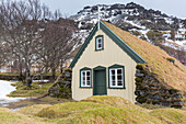  Hofskirkja, turf-covered church, farm in Oeraefi, Sudurland, Iceland 
