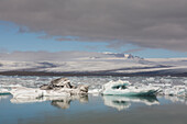  Icebergs in the glacier lake Joekusarlon, summer, Iceland 