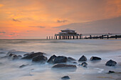 Restaurant Wolkelos auf Seeschlösschenbrücke, Timmendorfer Strand, Schleswig-Holstein, Deutschland