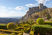 Garten, historisches Schloss mittelalterlichen Dorf Marvão, Portalegre Bezirk, Alto Alentejo, Portugal, Südeuropa